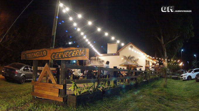 El Triángulo Bar